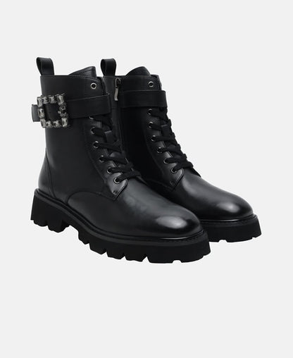 Schnürstiefeletten