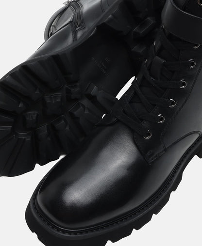 Schnürstiefeletten