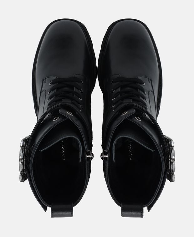 Schnürstiefeletten