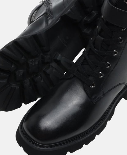 Schnürstiefeletten