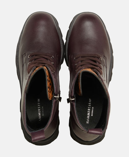 Schnürstiefeletten