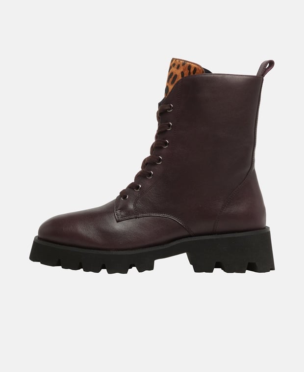 Schnürstiefeletten