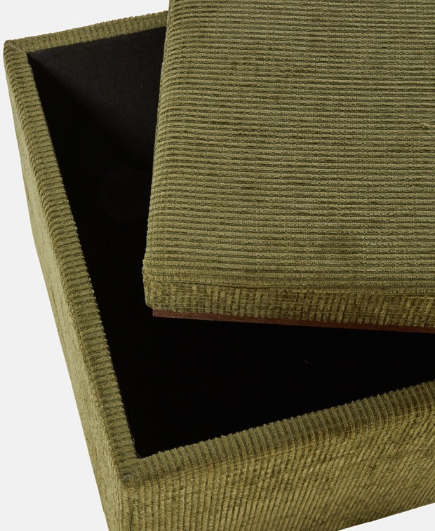 Hocker mit Stauraum