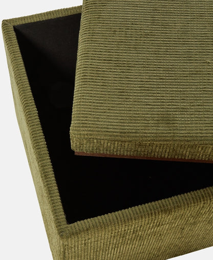 Hocker mit Stauraum