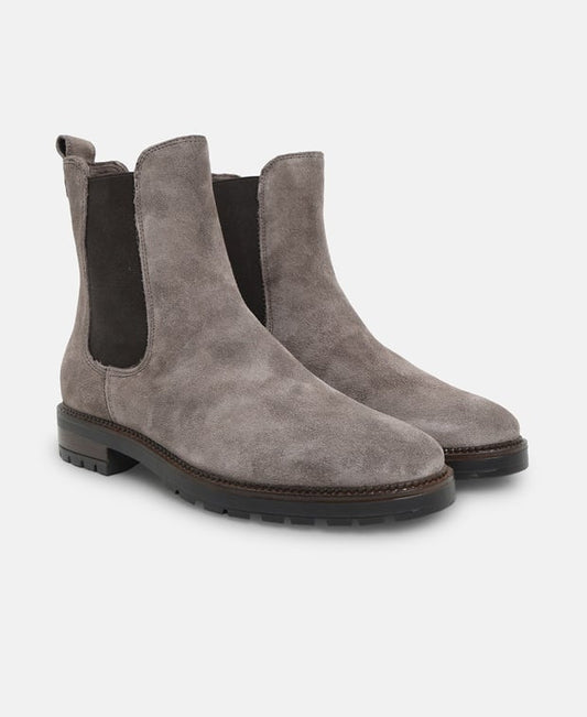 Chelsea Boots