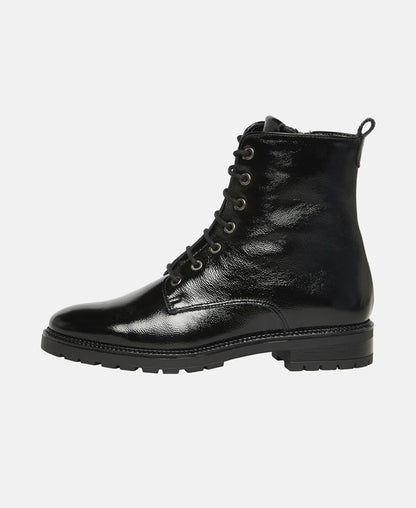 Schnürstiefeletten