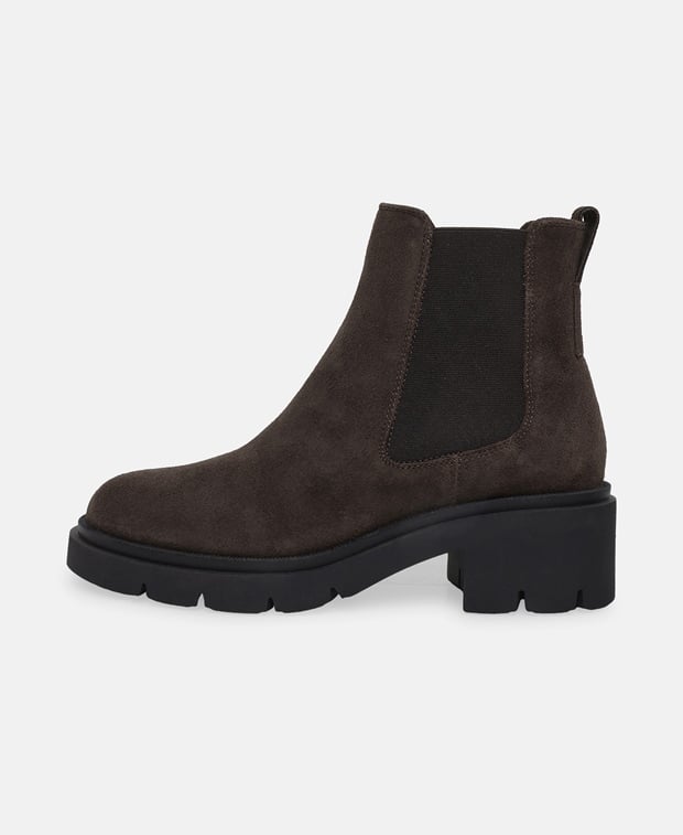Chelsea Boots