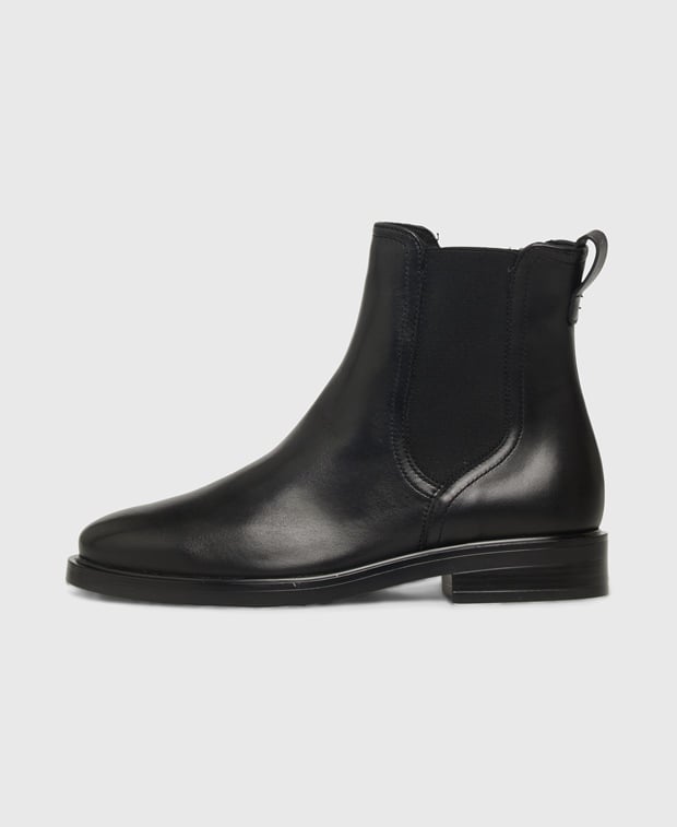 Chelsea Boots