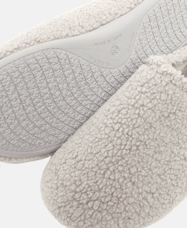 Slipper