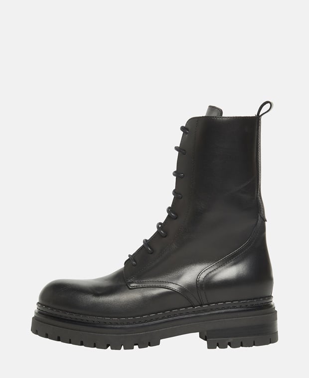 Schnürstiefeletten