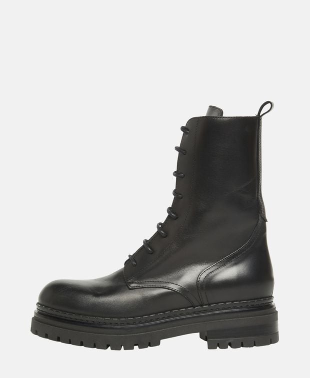 Schnürstiefeletten