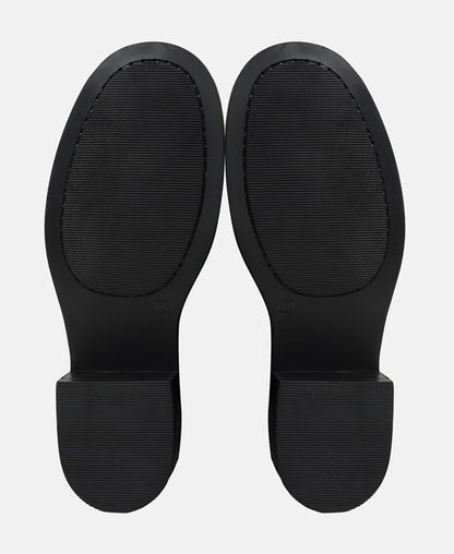 Wadenhohe Stiefel