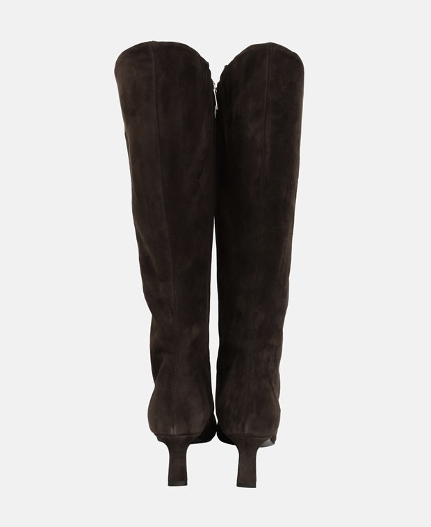 Wadenhohe Stiefel