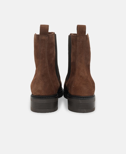 Chelsea Boots