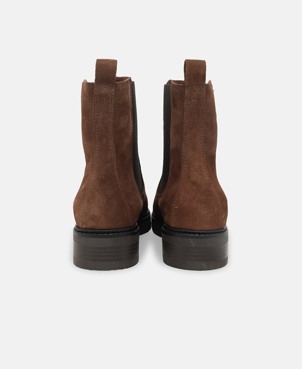 Chelsea Boots