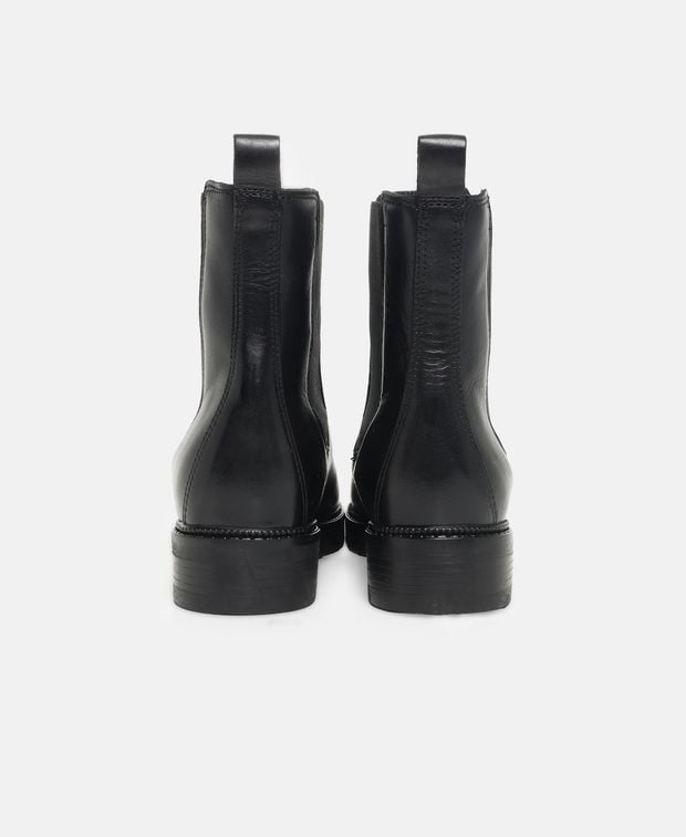 Chelsea Boots
