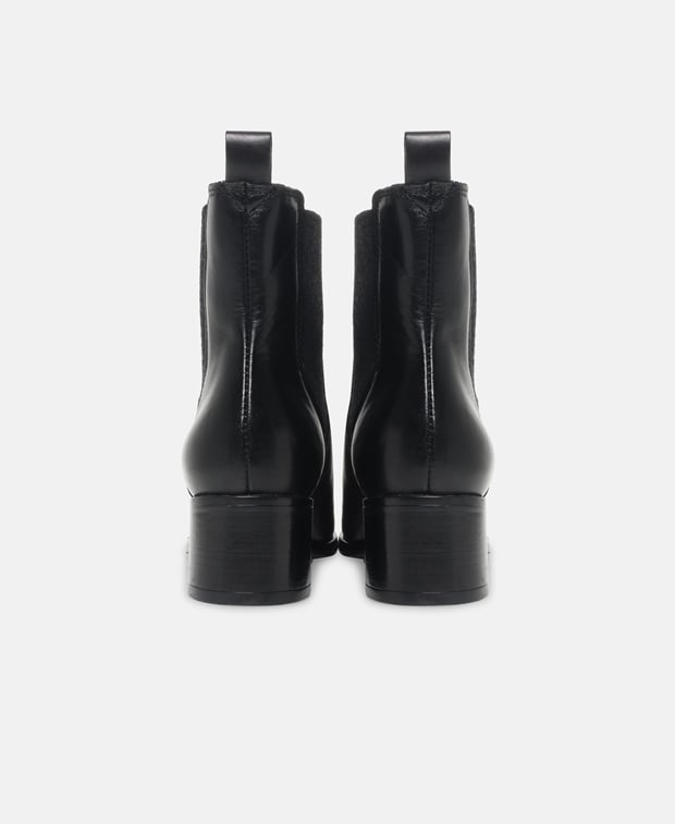 Chelsea Boots
