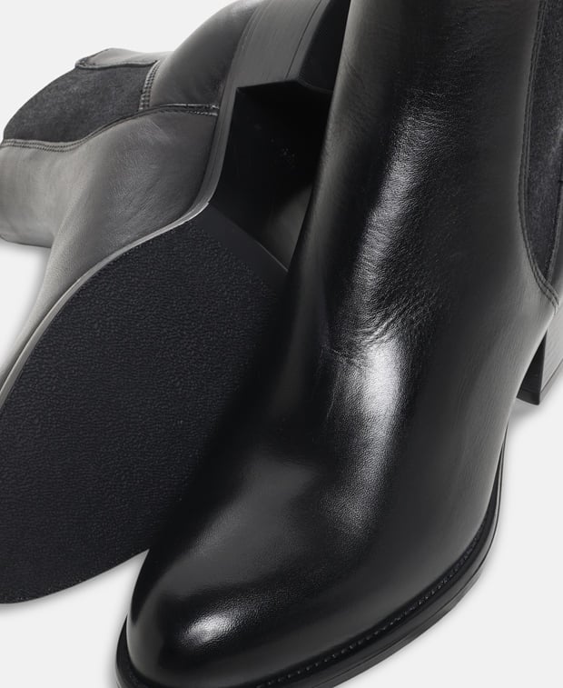 Chelsea Boots