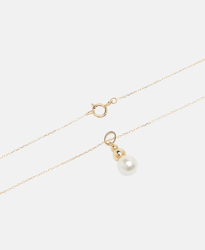 Halskette mit Perlenanhänger