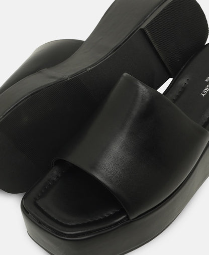 Wedged Mules