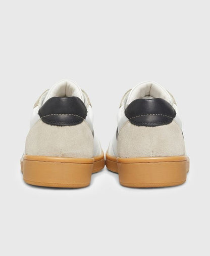 Sneaker Hattrick