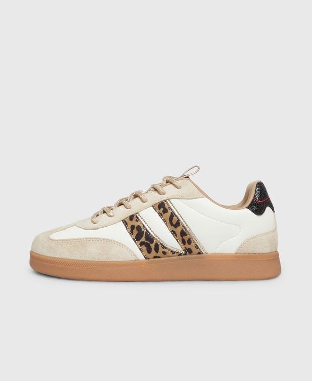 Sneaker