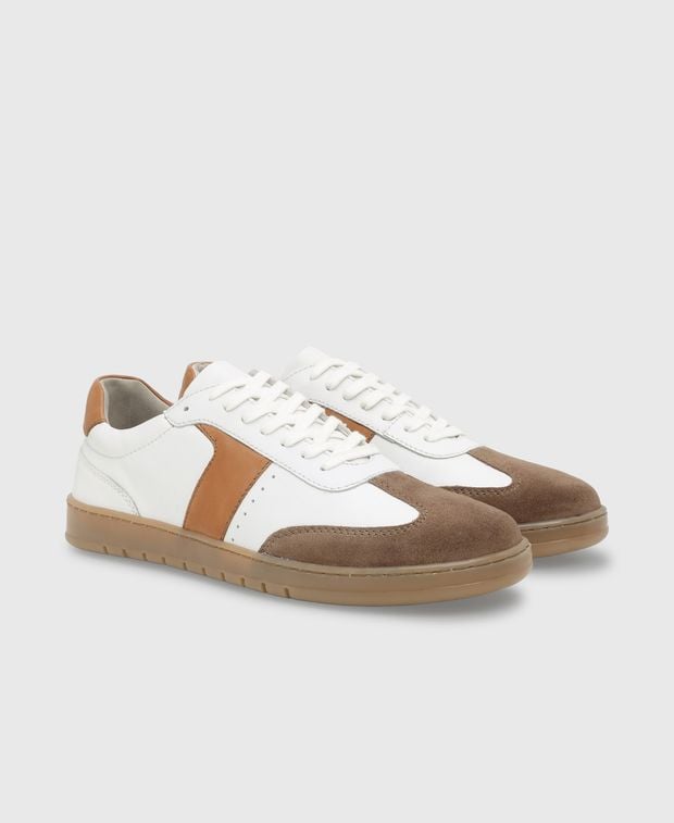 Sneaker