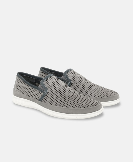 Slip-on Sneaker