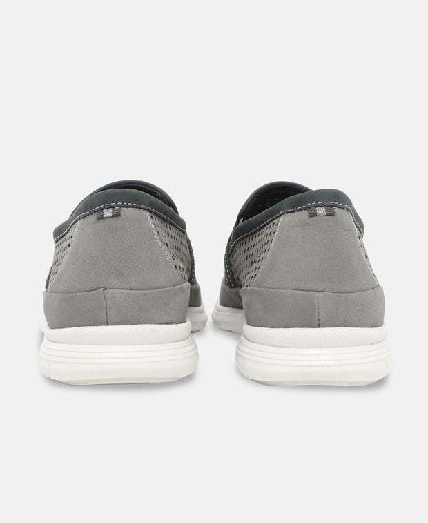 Slip-on Sneaker