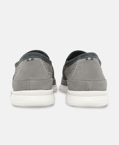 Slip-on Sneaker