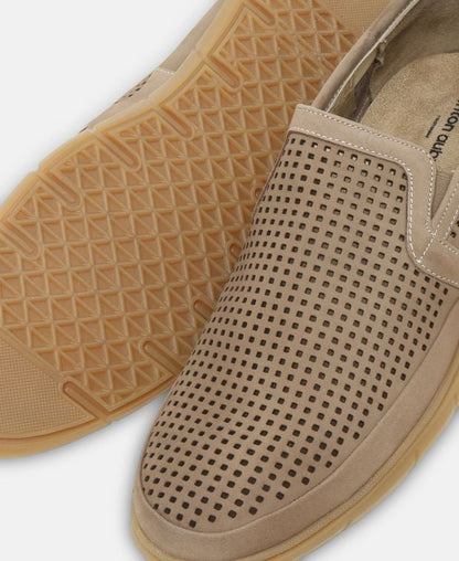 Slip-on Sneaker