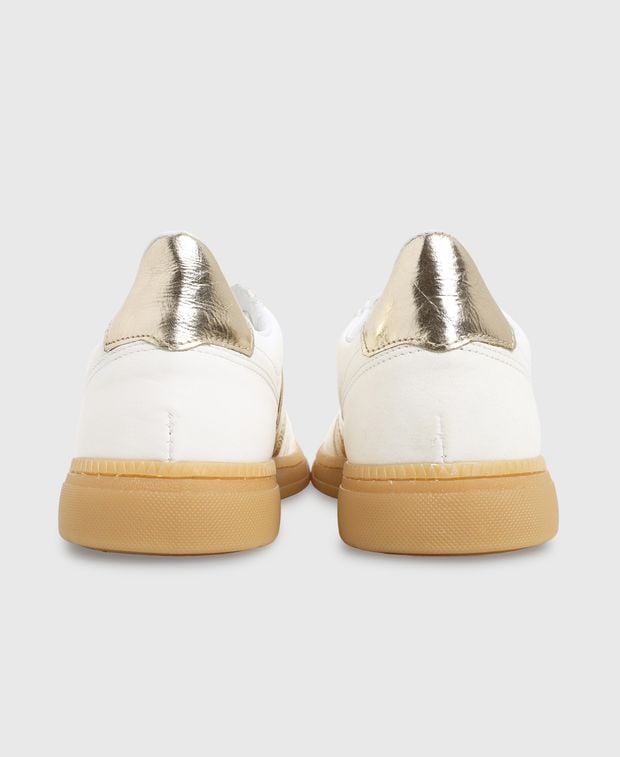 Sneaker