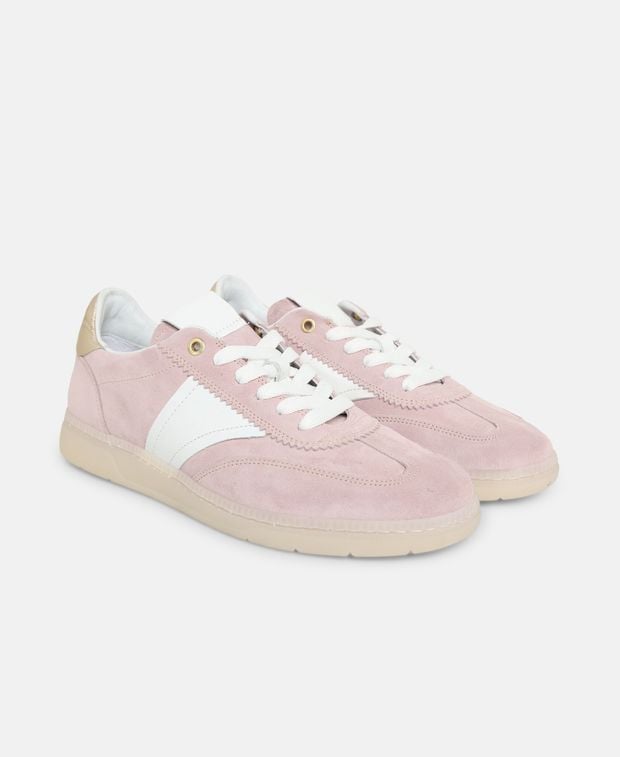 Sneaker