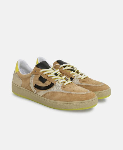 Sneaker