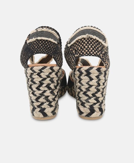 Sandalen mit Wadenschnürung