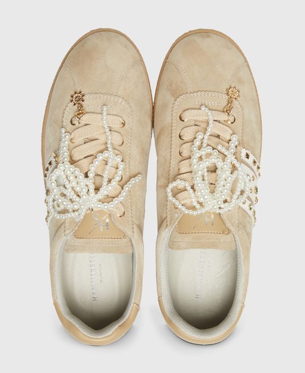Sneaker
