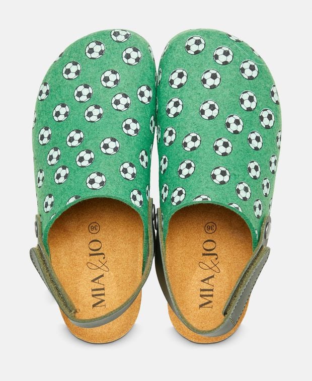 Clogs