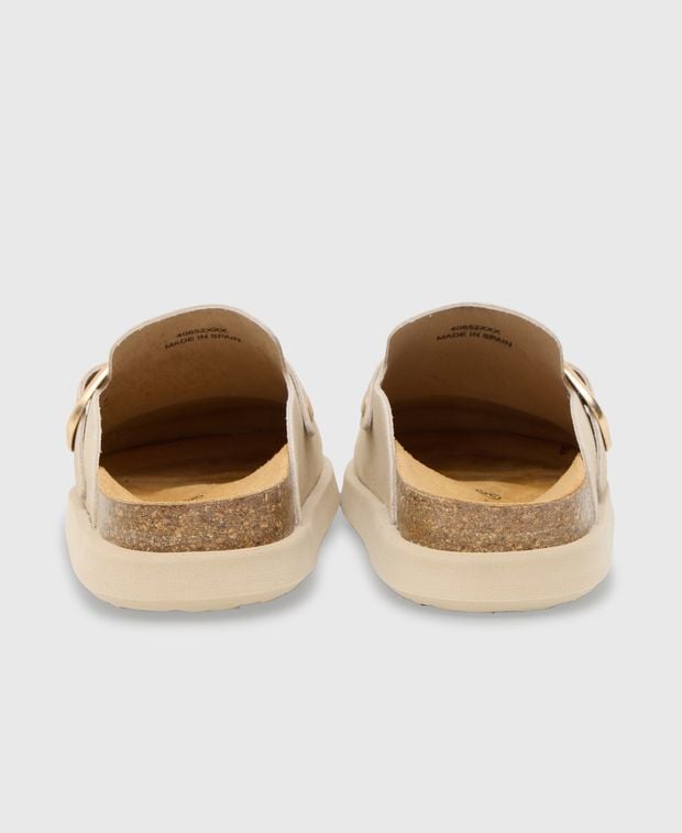 Clogs