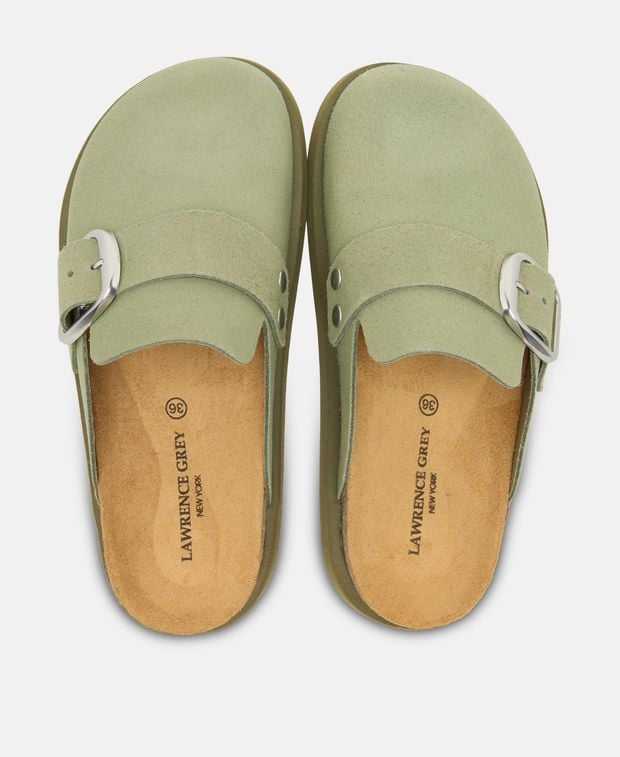 Clogs