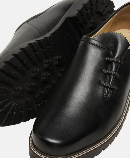 Trachtenschuhe