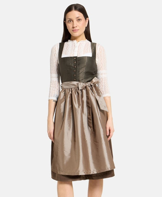 Dirndl mit Schürze