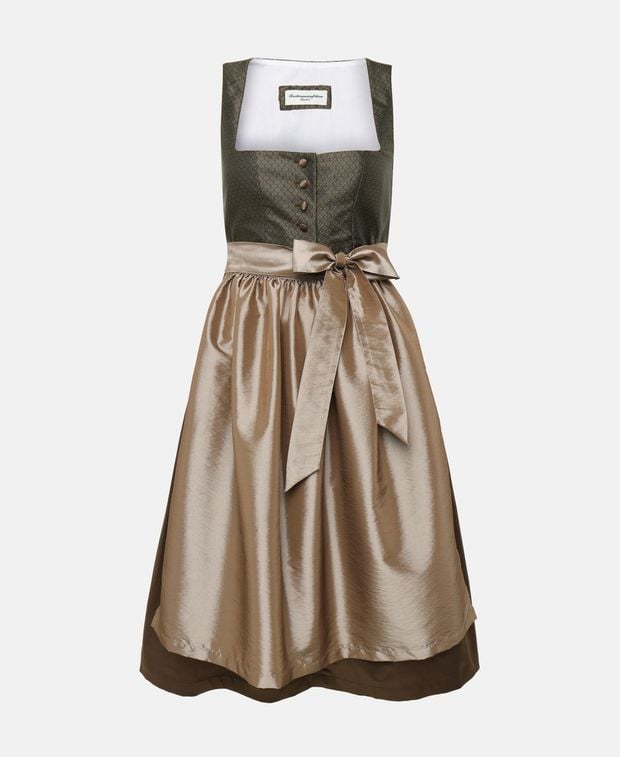 Dirndl mit Schürze