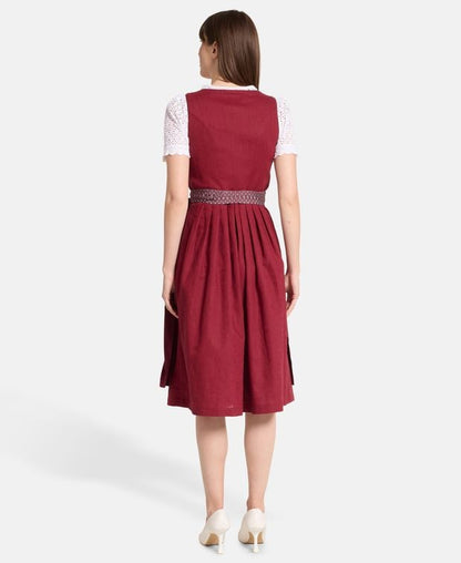 Leinen-Dirndl mit Schürze