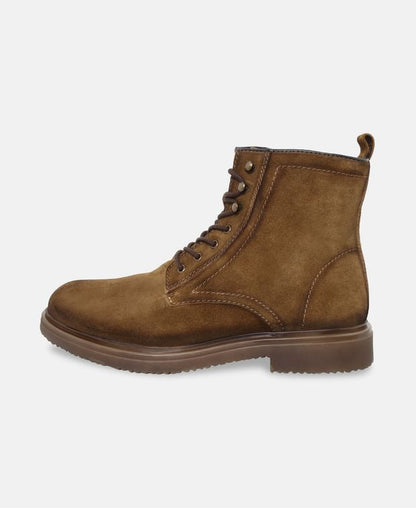Schnürstiefeletten