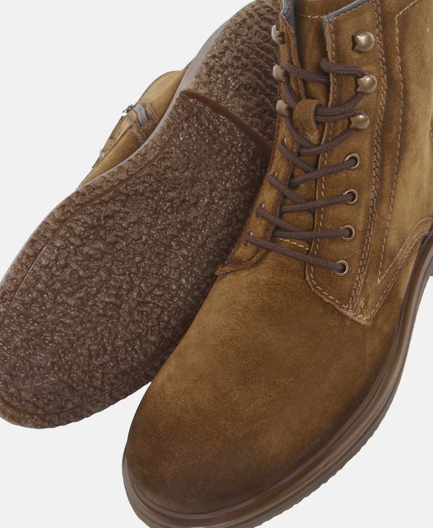 Schnürstiefeletten