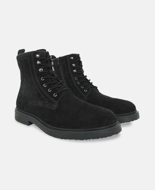 Schnürstiefeletten