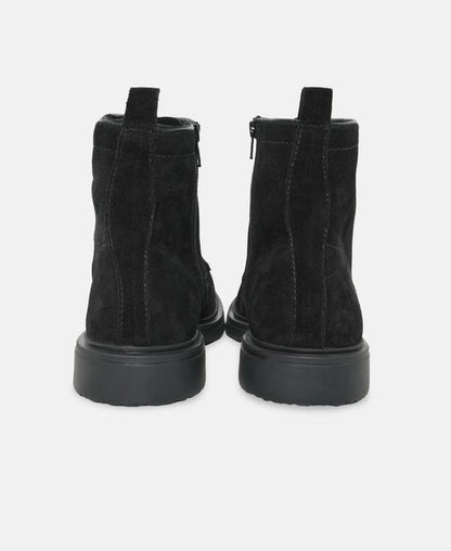 Schnürstiefeletten