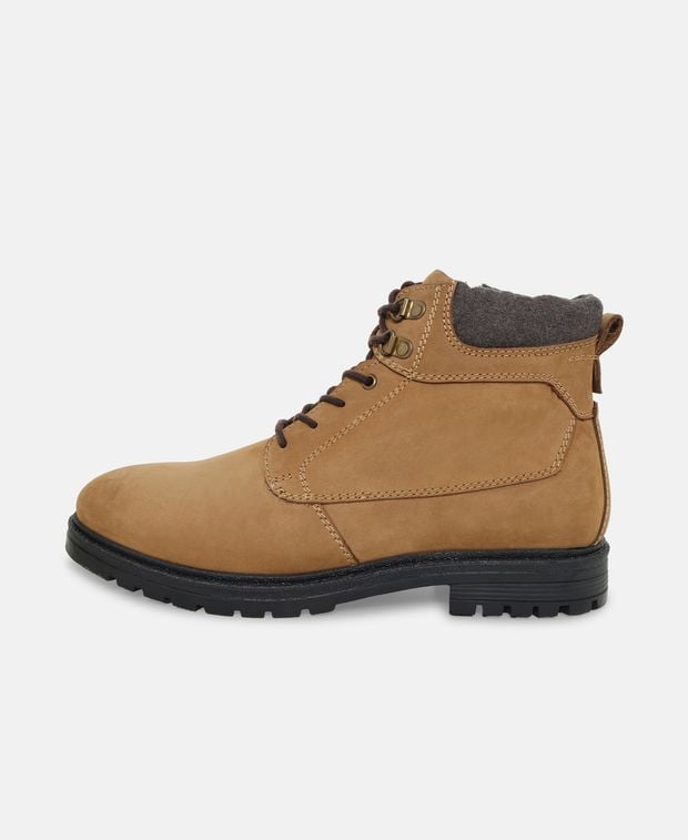 Schnürstiefeletten