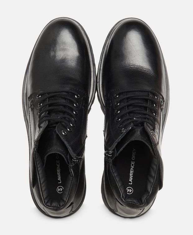 Schnürstiefeletten
