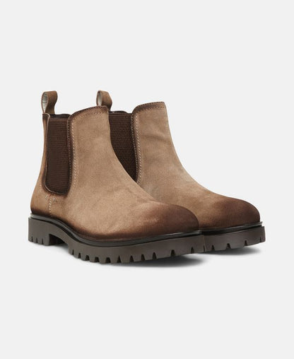 Chelsea Boots